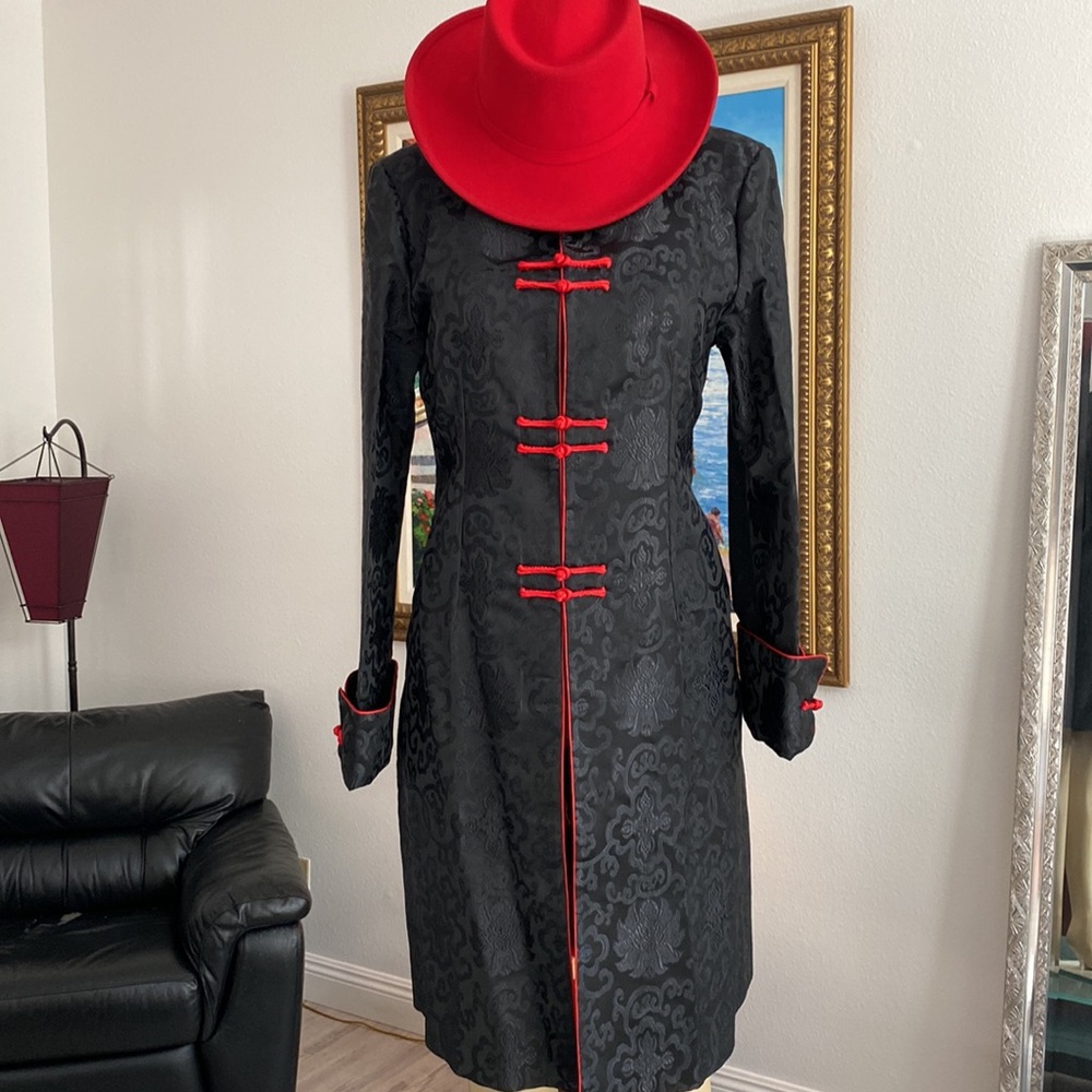 ▪️▪️BEAUTIFUL BLACK SATIN ASIAN MIDI COAT▪️▪️